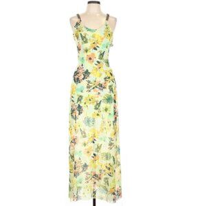Maaji Floral Maxi Dress – Size L
So dreamy and perfect for spring & summer